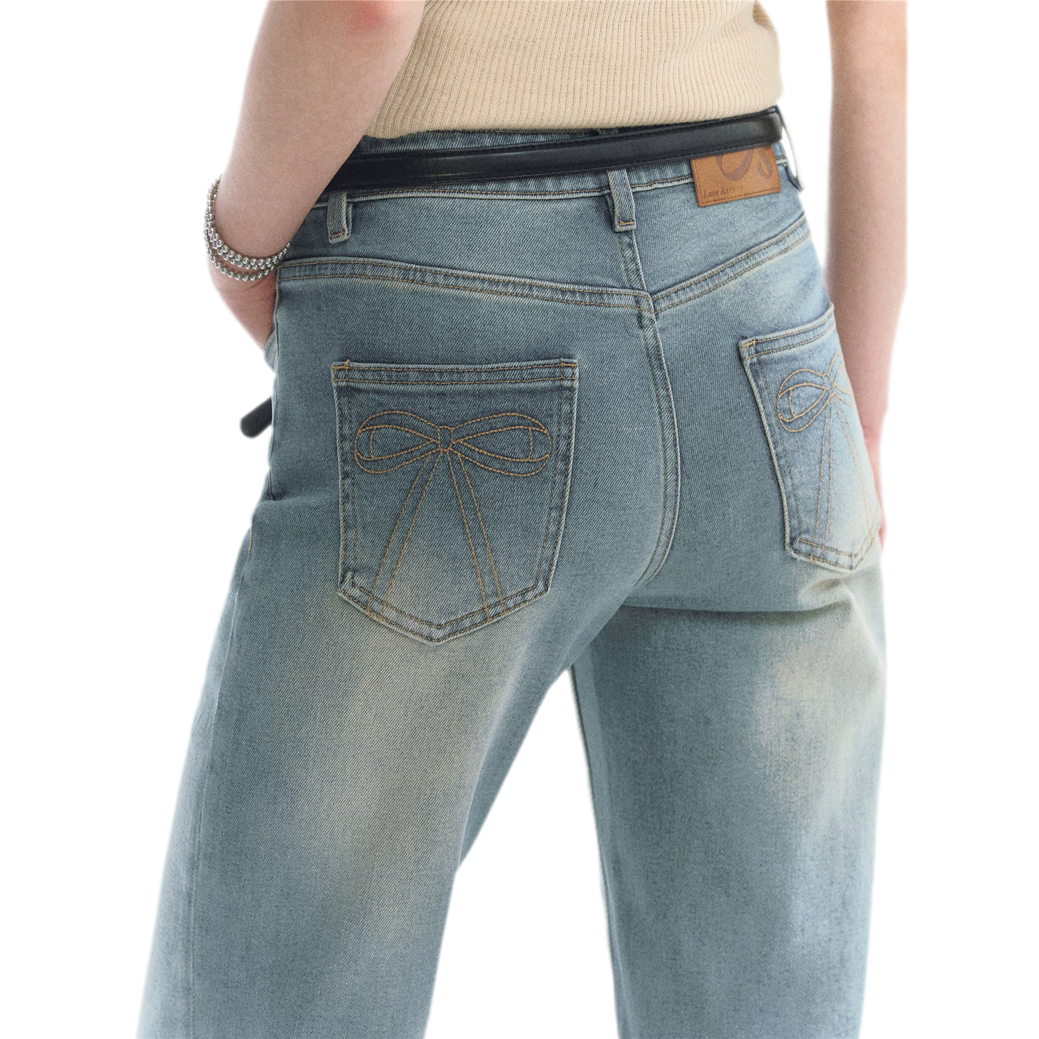 Washed Bow Embroidery Jeans