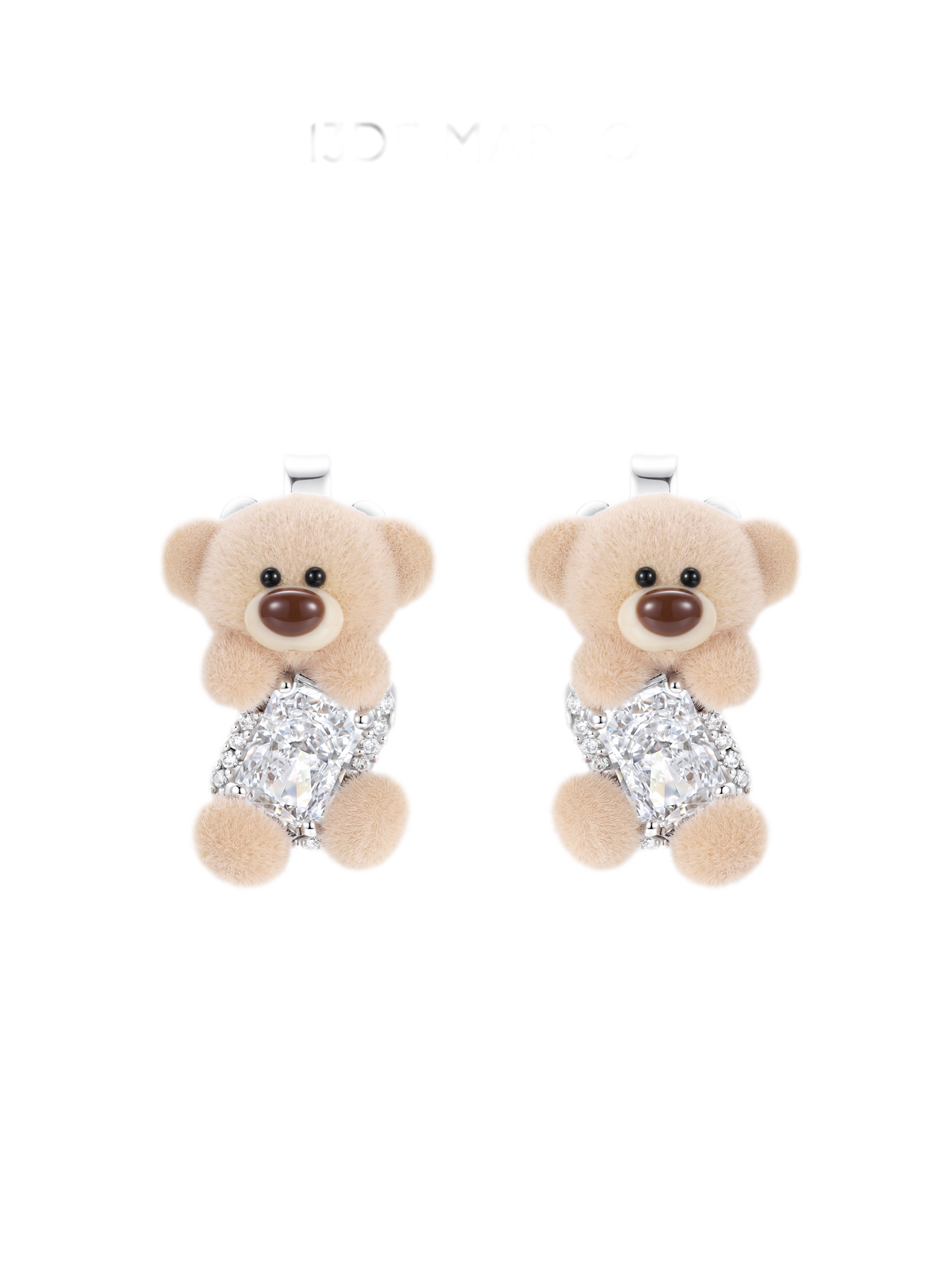 ふわふわジルコンベアスタッドピアス