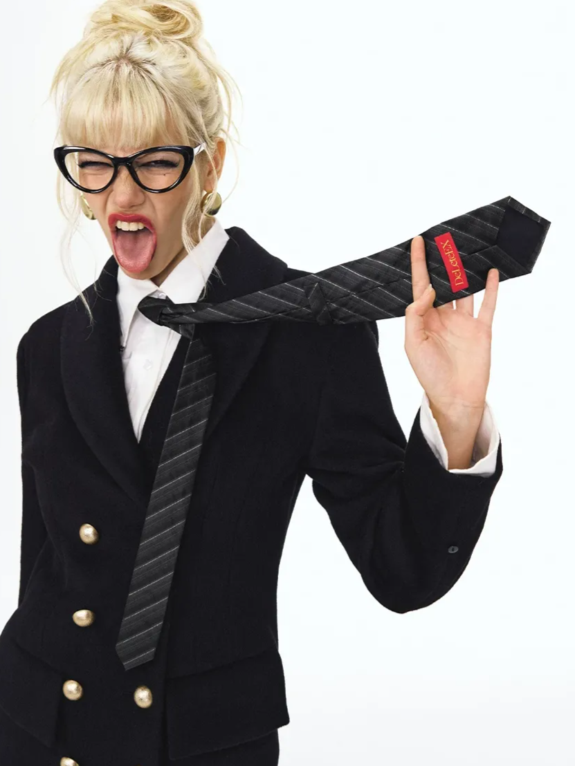 Modern Style Tie