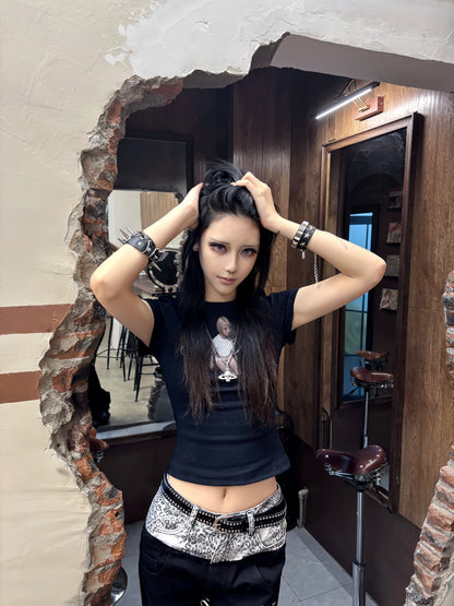 Graphic Print Fitted Cropped T-Shirt