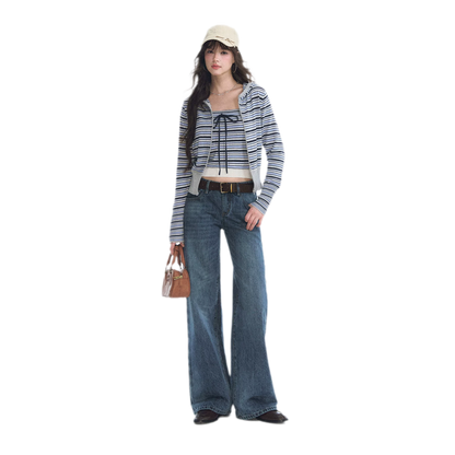 Washed Bow Embroidered Jeans