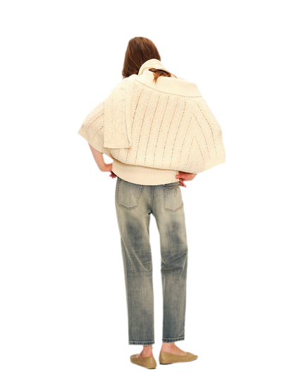 Pull asymétrique en maille torsadée