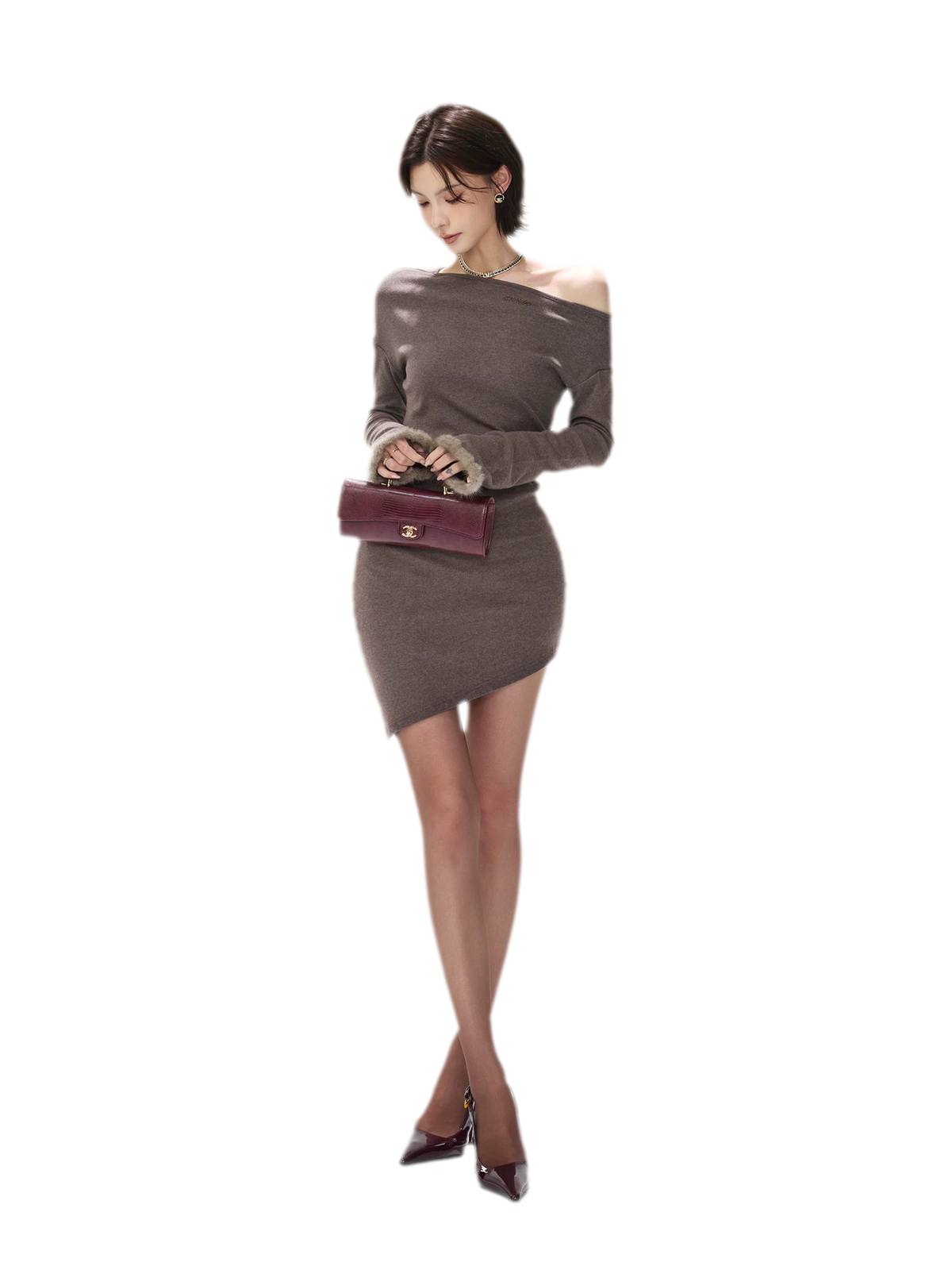 Asymmetrisches Kleid mit Fuchspelz-Bündchen