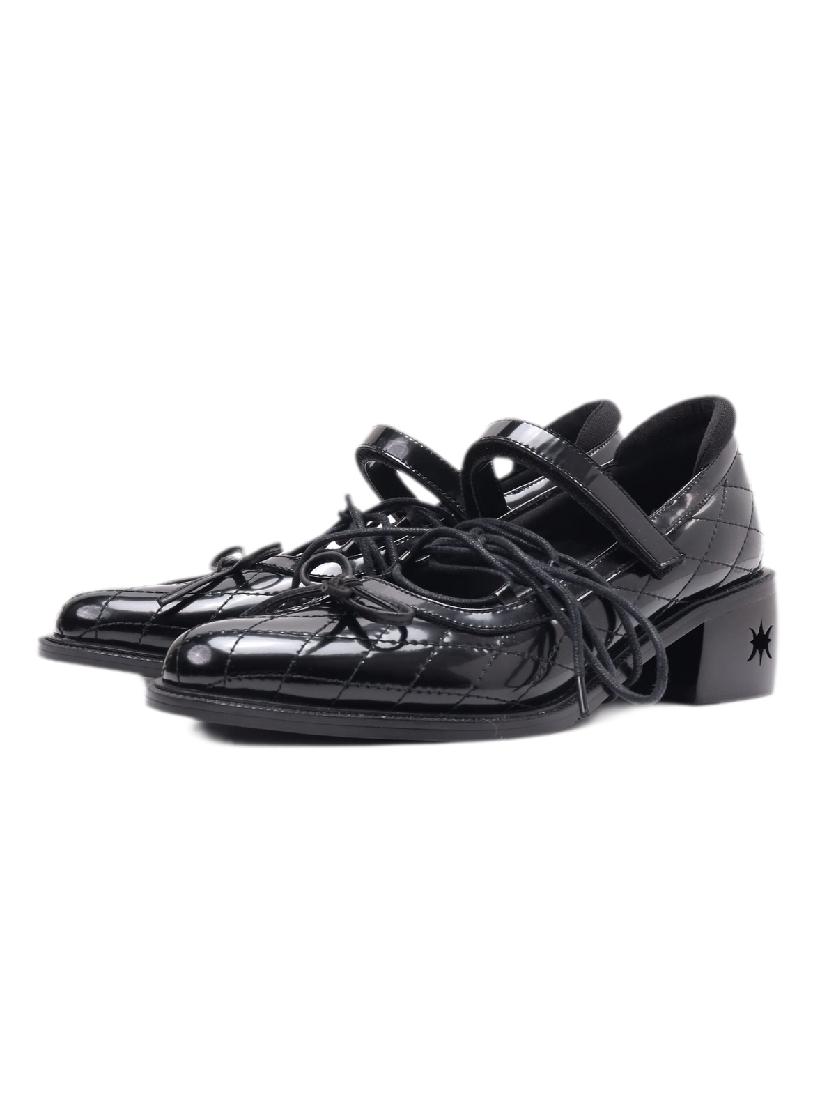 Zapatos Mary Jane acolchados con cordones