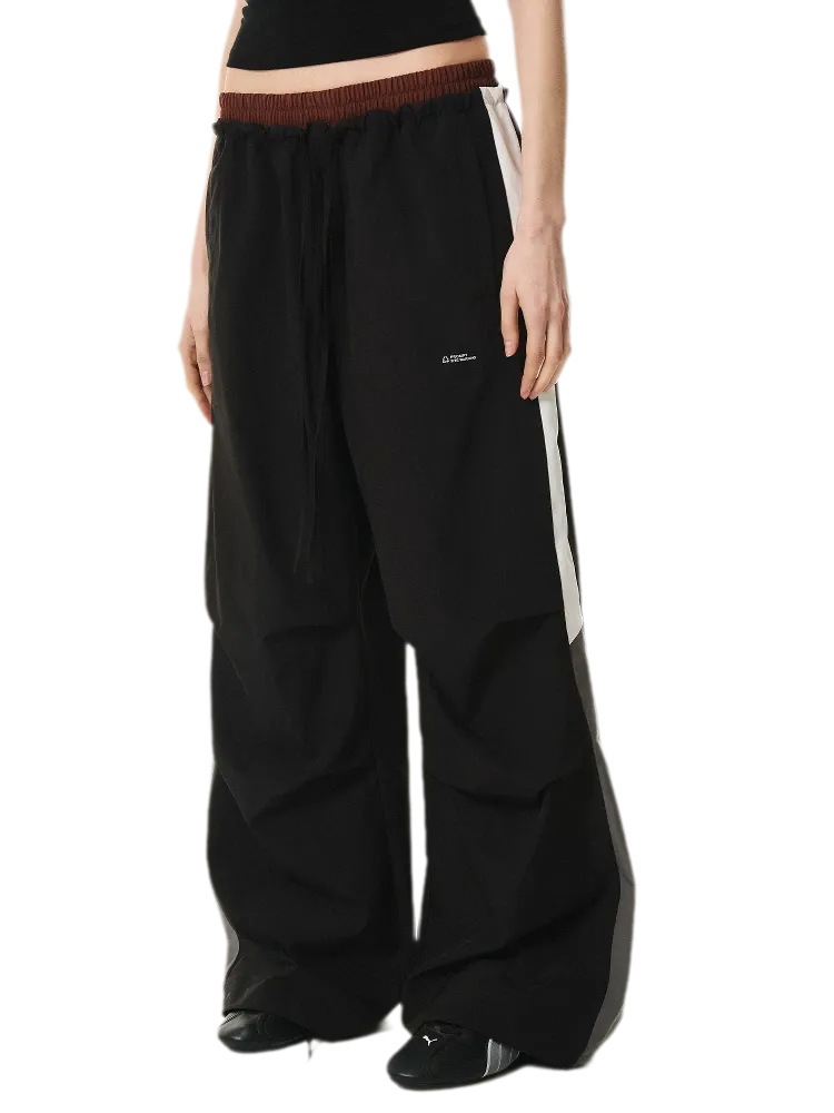 Pleated Contrast Wide-Leg Pants
