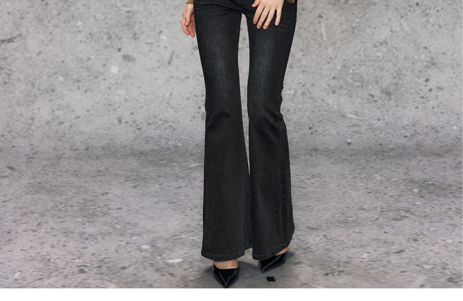 Washed Flare Denim Pants
