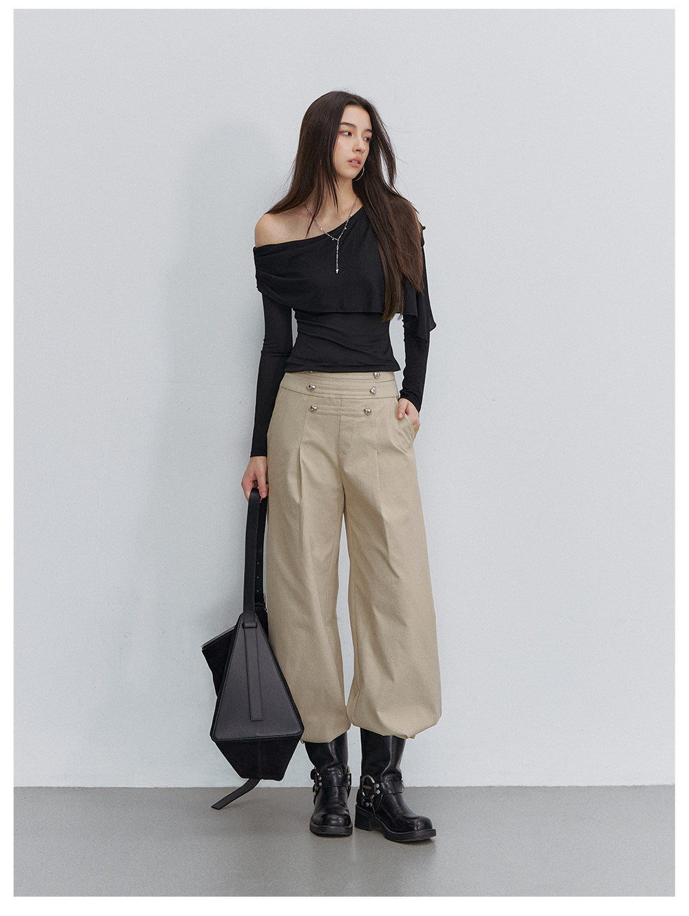 Textured Pleated Wide-Leg Pants