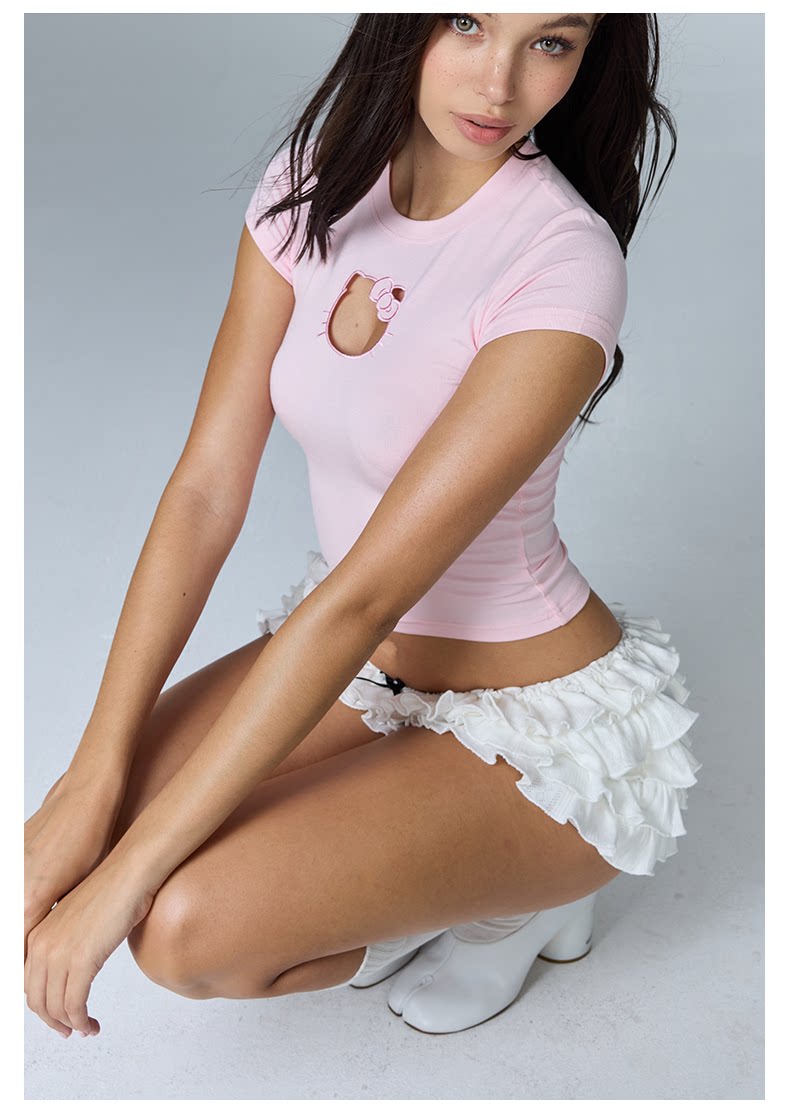Kitty Keyhole Cropped Tee