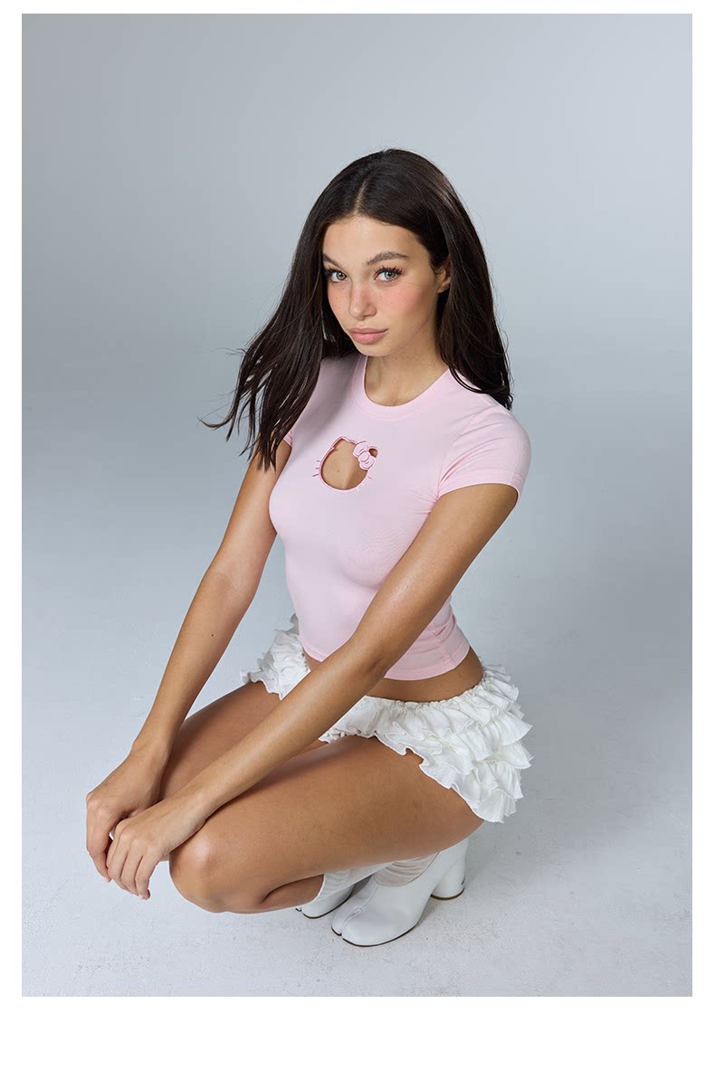Kitty Keyhole Cropped Tee