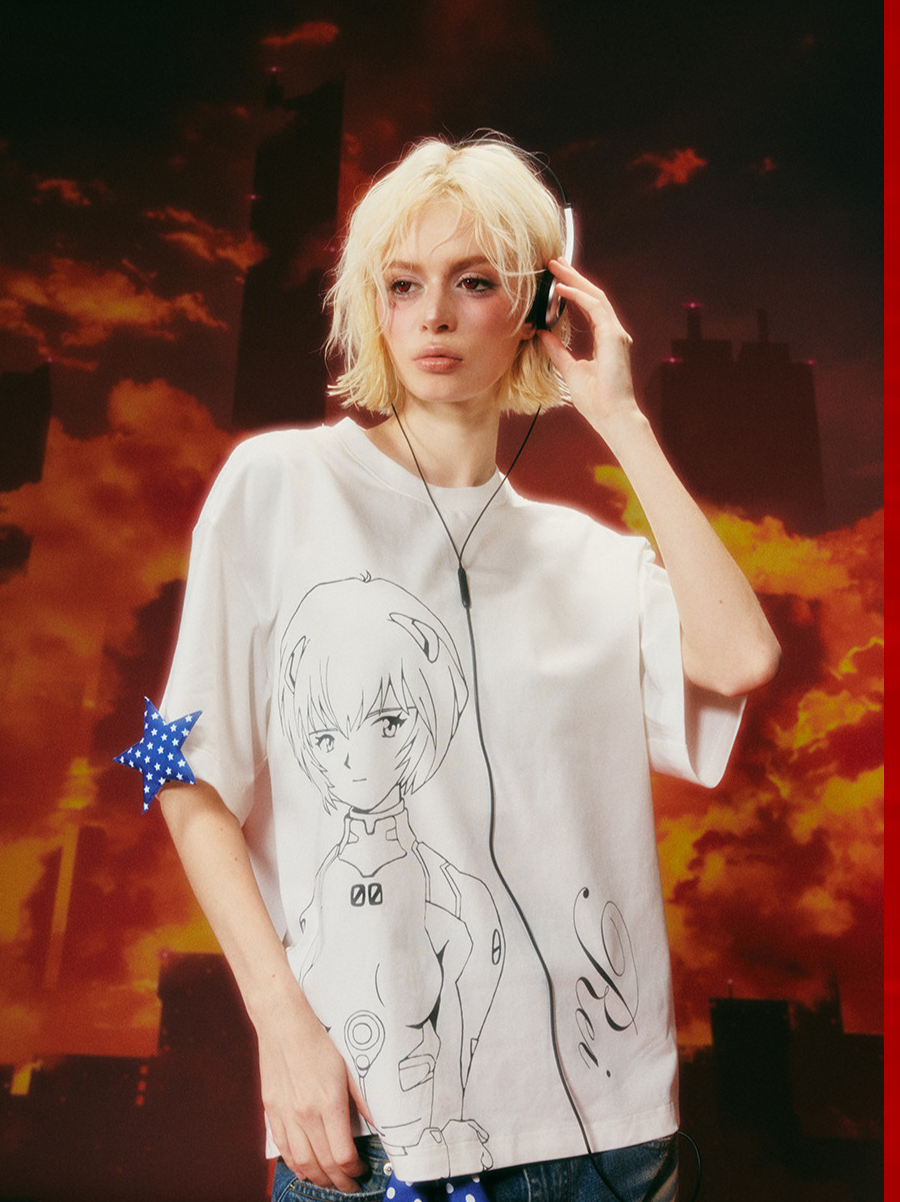 Water-Based Line-Art Graphic T-Shirt