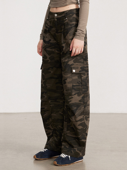 Vintage Curved-Leg Cargo Pants