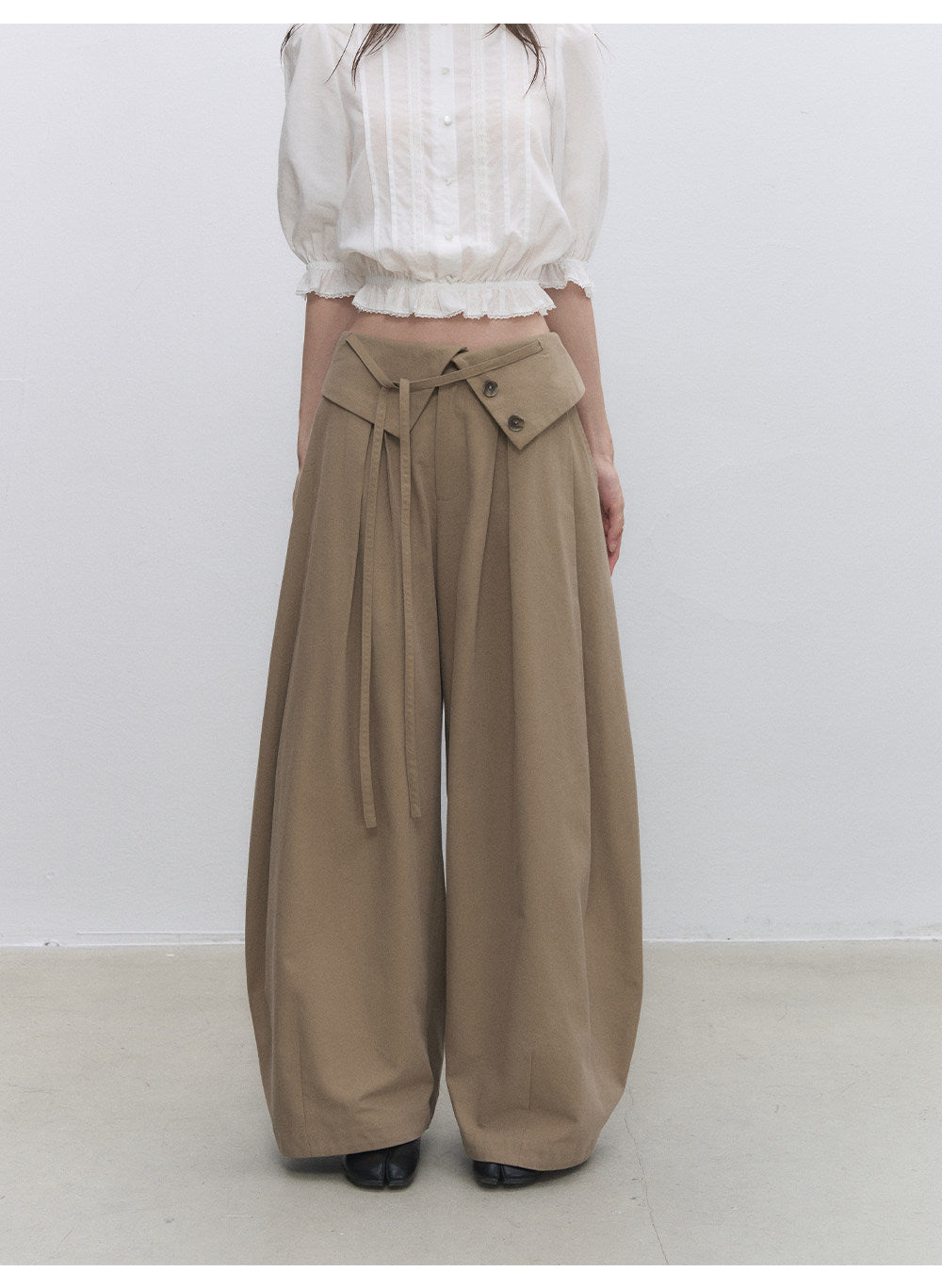 Lyocell Pleated Wide-Leg Trousers