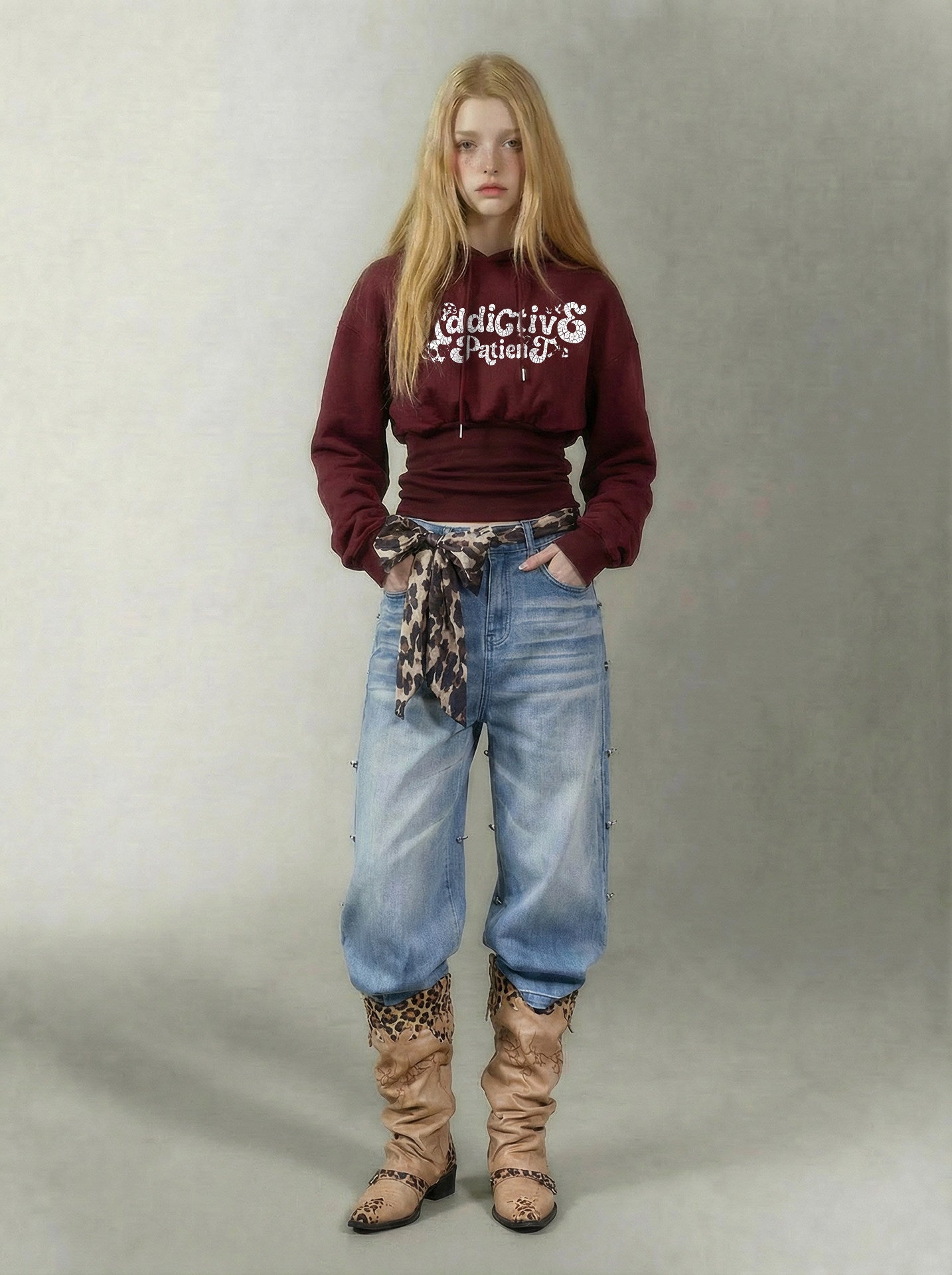 Graphic Cropped Cinched Hoodie