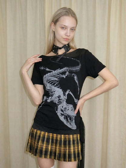 Graphic Fitted Short-Sleeve T-Shirt