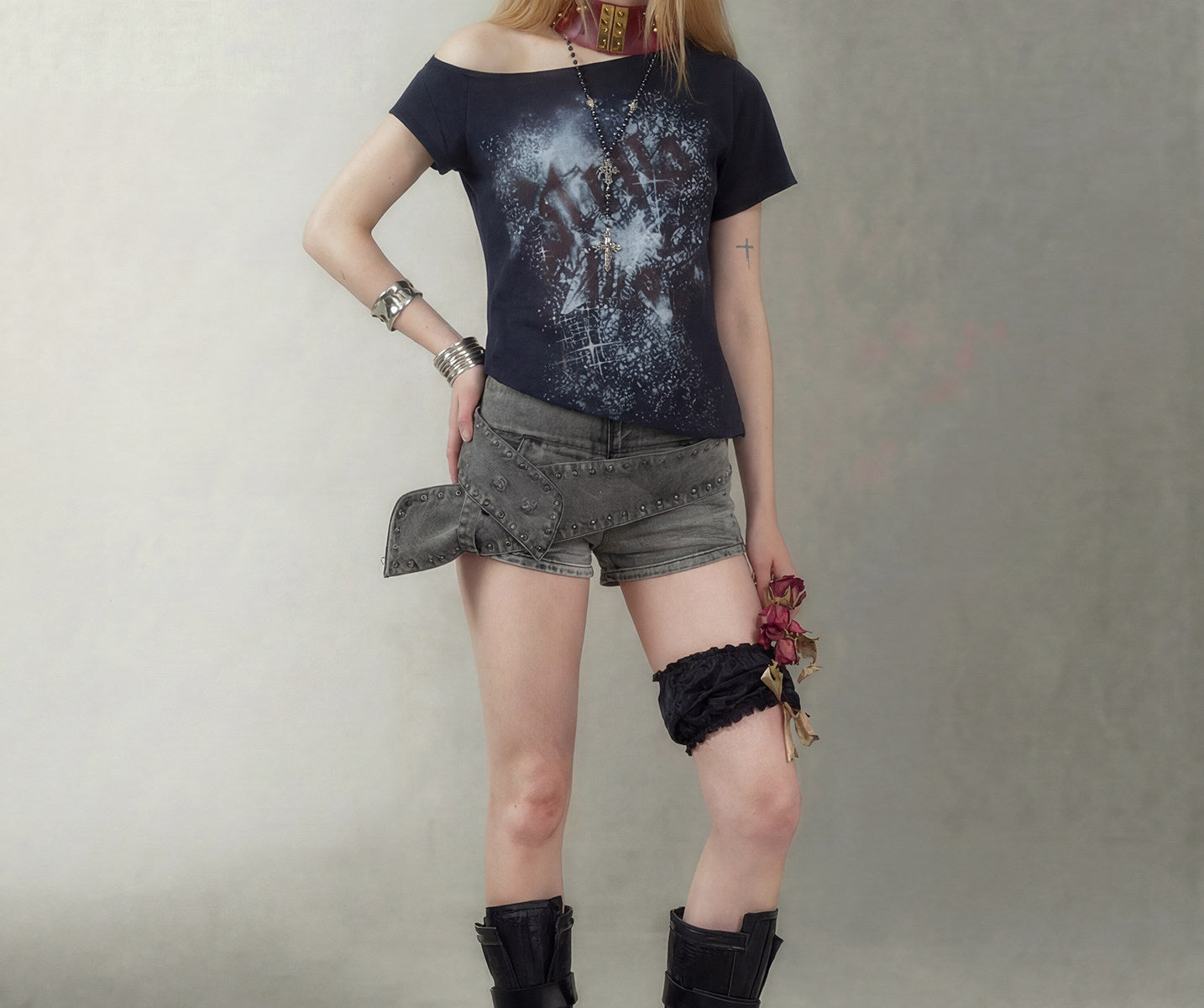 Graphic Waist-Cinched Short-Sleeve Top