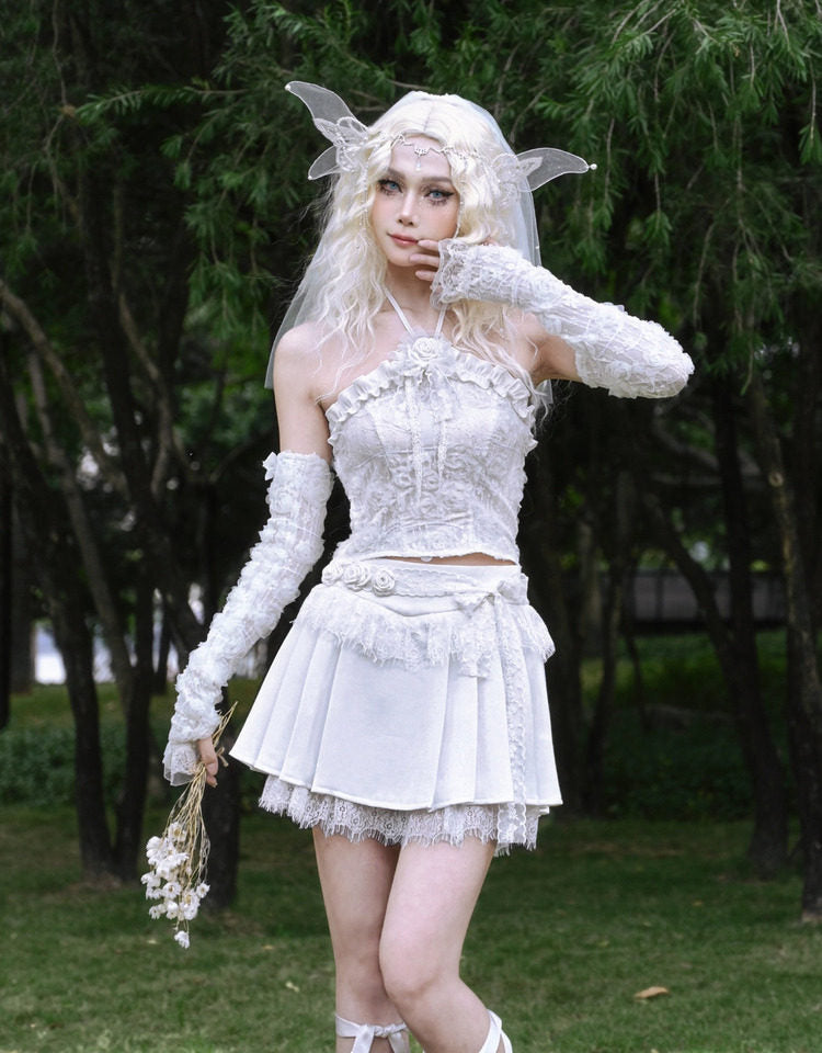 Lace Trim Cropped Pleated Skirt