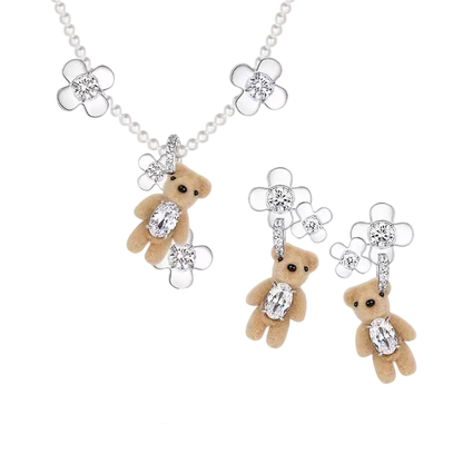 Floral Bear Pearl Necklace