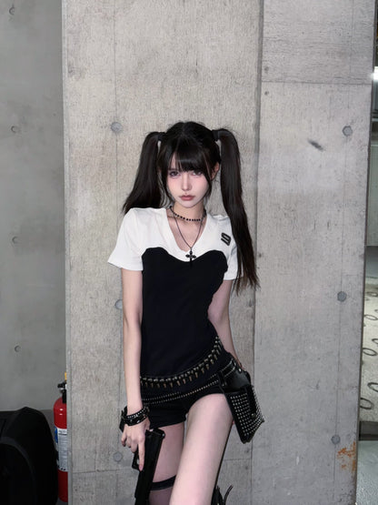 T-shirt ajusté style corset contrasté