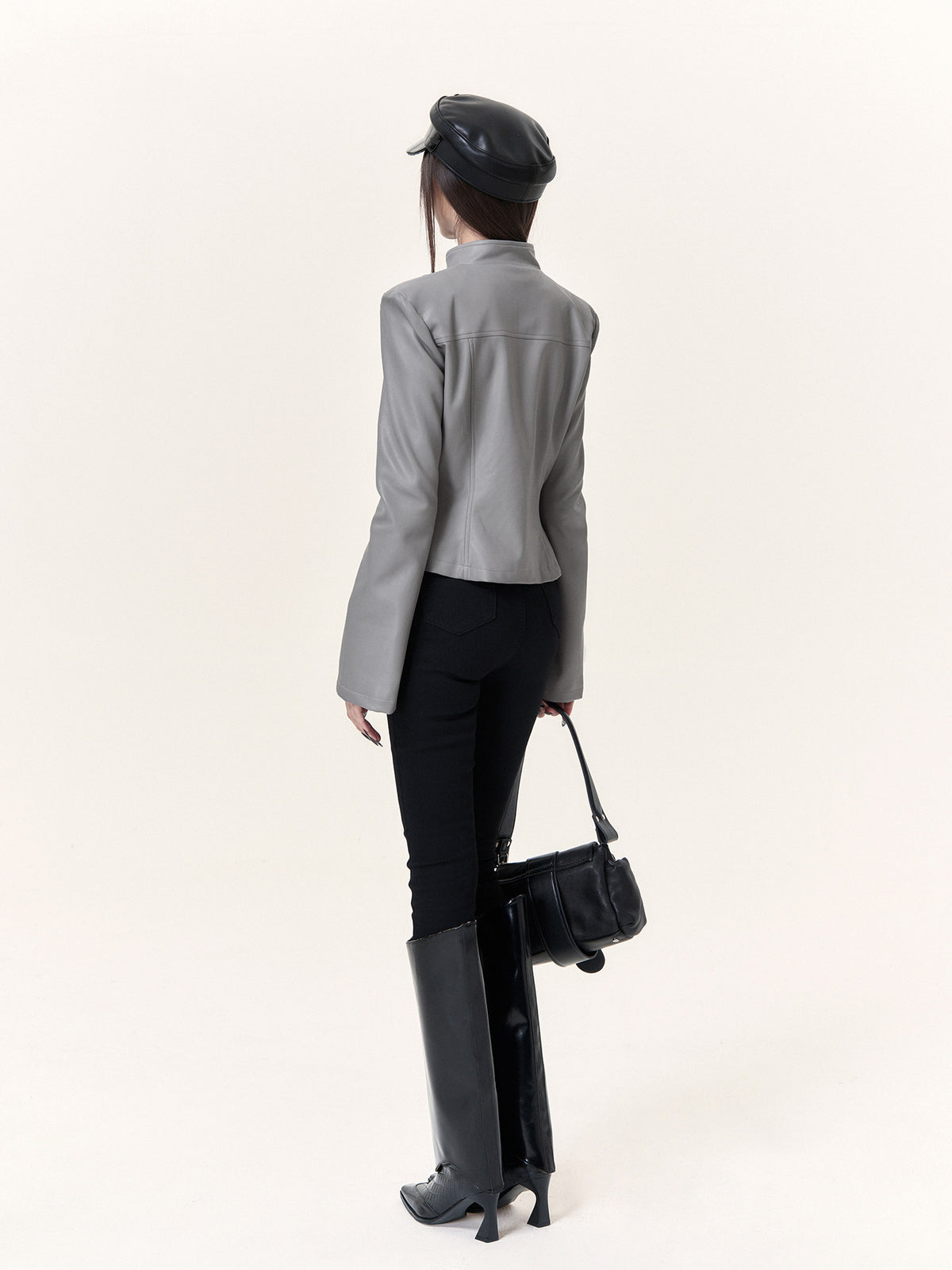 Chaqueta de cuero entallada cruzada