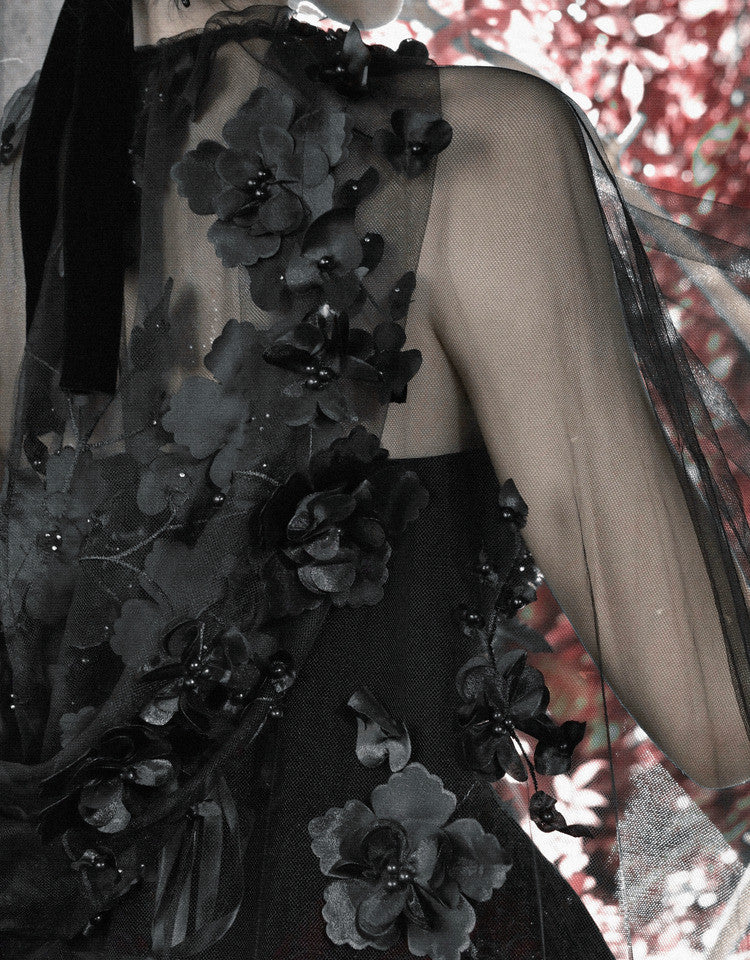 Áo choàng lưới Gothic có mũ đính hạt