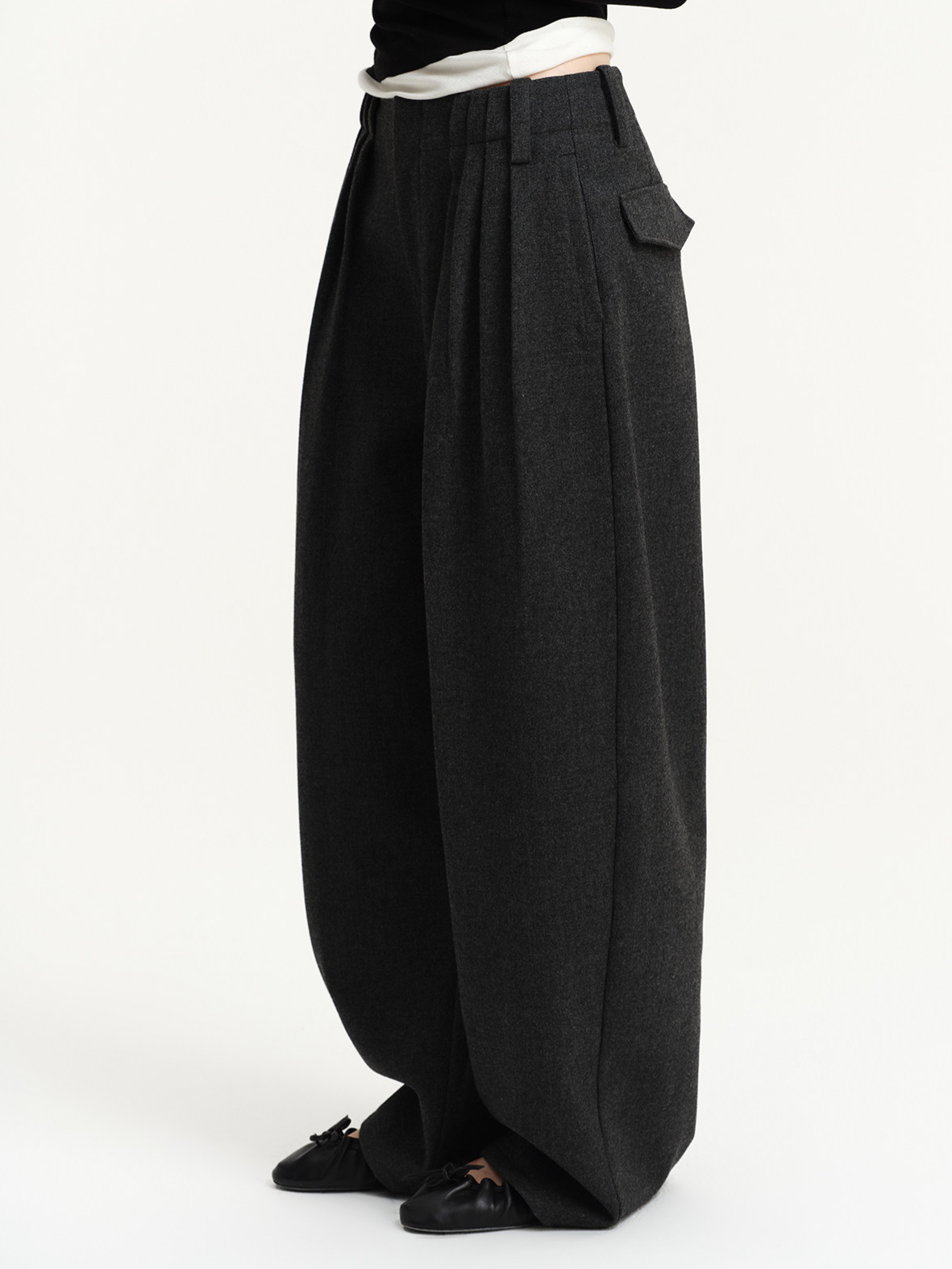 Wool Blend Pleated Wide-Leg Trousers