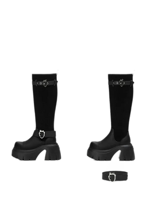 Black / 35