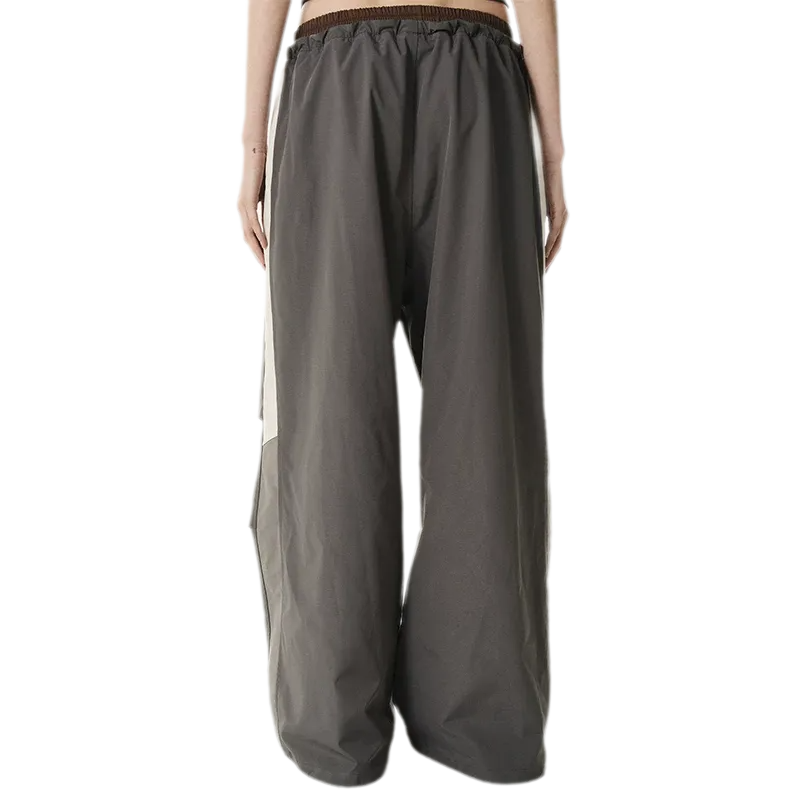 Pleated Contrast Wide-Leg Pants