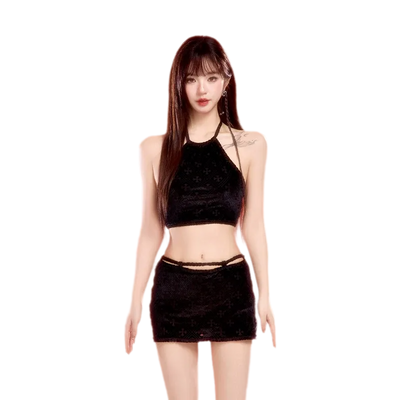 Black / M