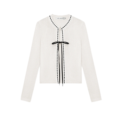 White / S
