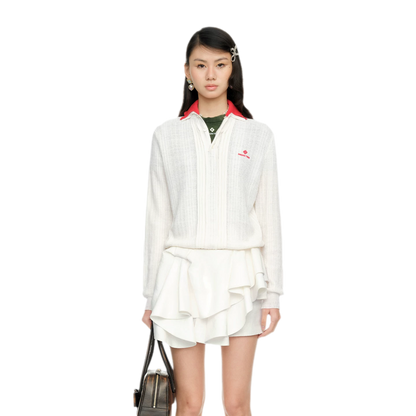 Summer Knit Pullover with Contrasting Collar