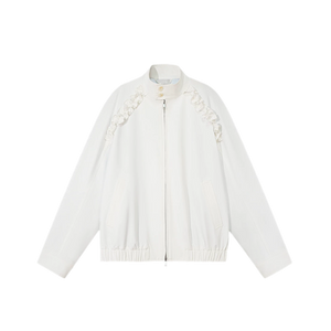 White / M