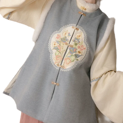 御冬心事 Winter Charm Hanfu Set