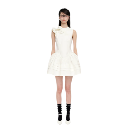 Elegant Summer Dress with Side Bow Detail