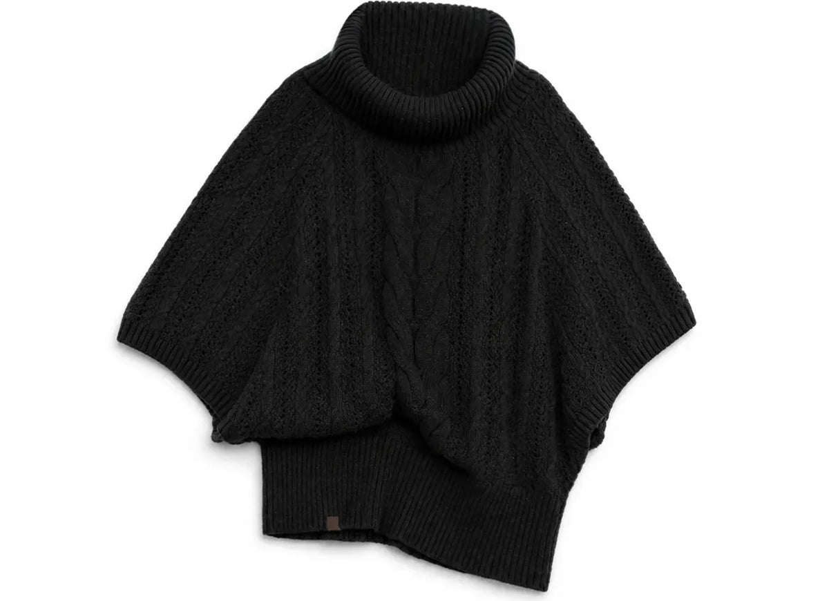 Pull asymétrique en maille torsadée
