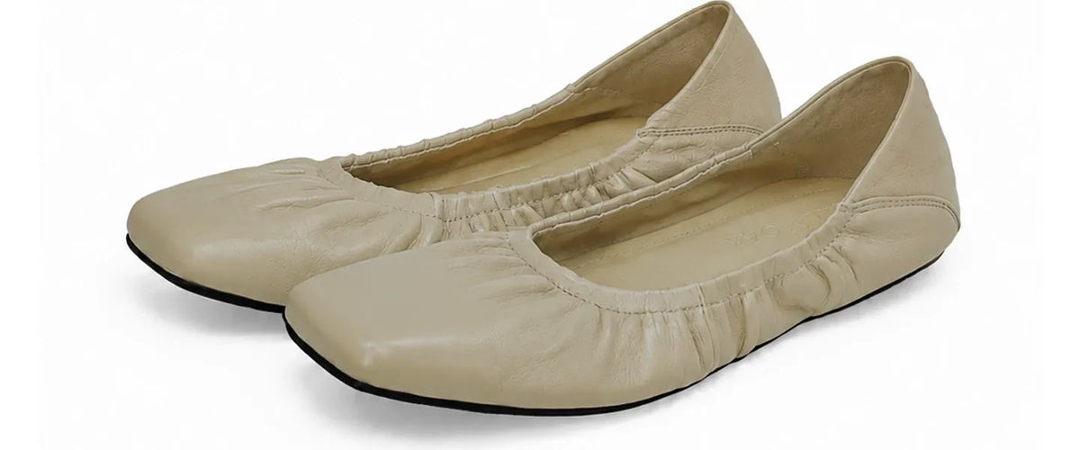 Plissierte Ballerinas aus Lammleder mit eckiger Zehenpartie