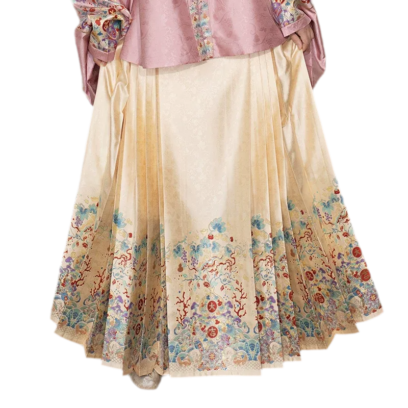 Ming-Style Brocade Mamian Set