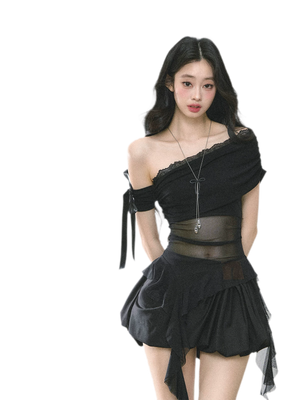 Black (Pre-order) / S