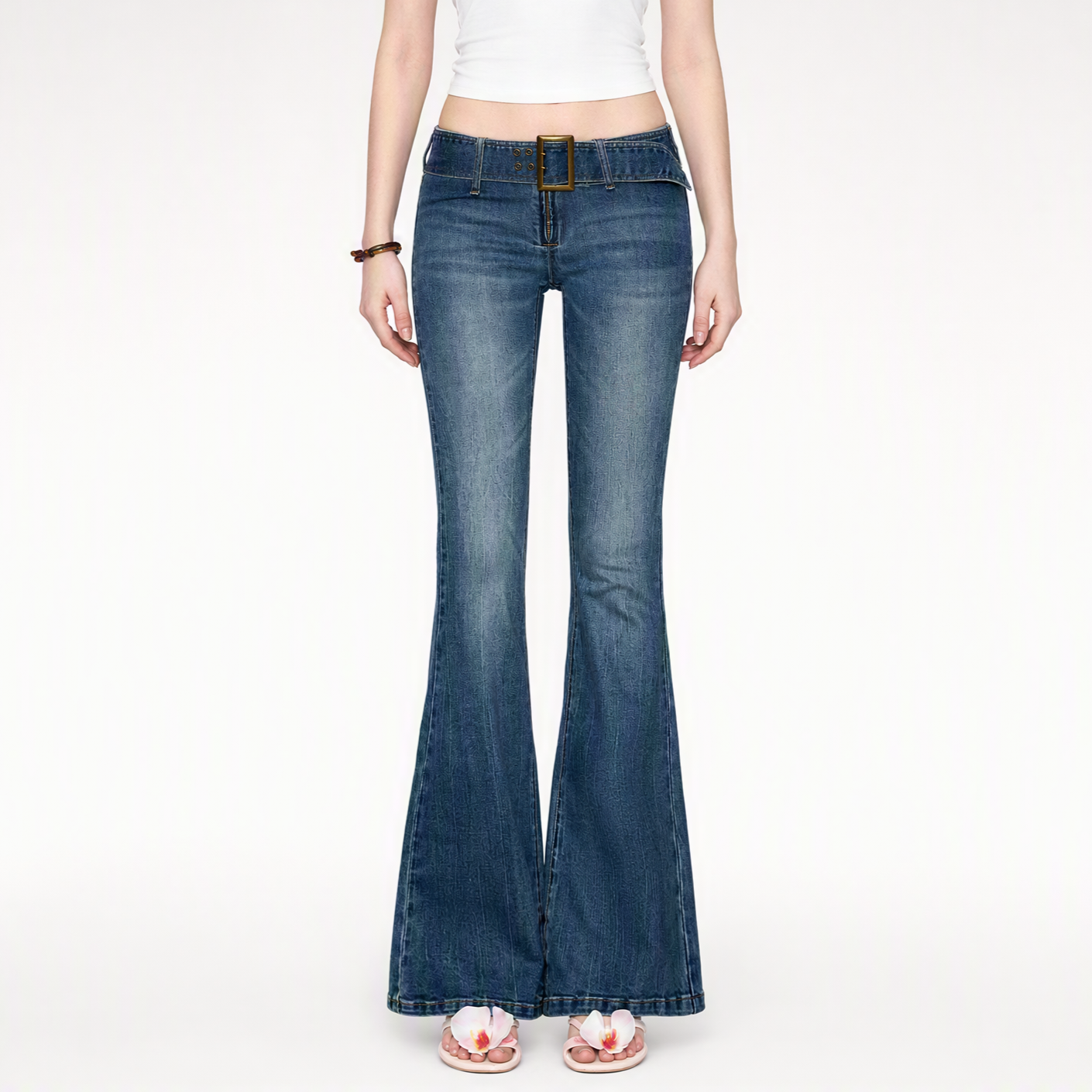 Wide Belt Flared Jeans