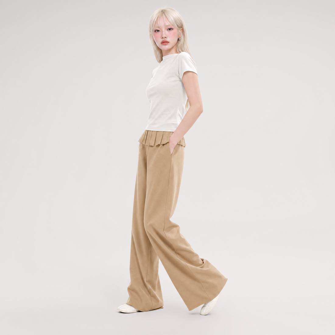 Pleated Wide-Leg Pants
