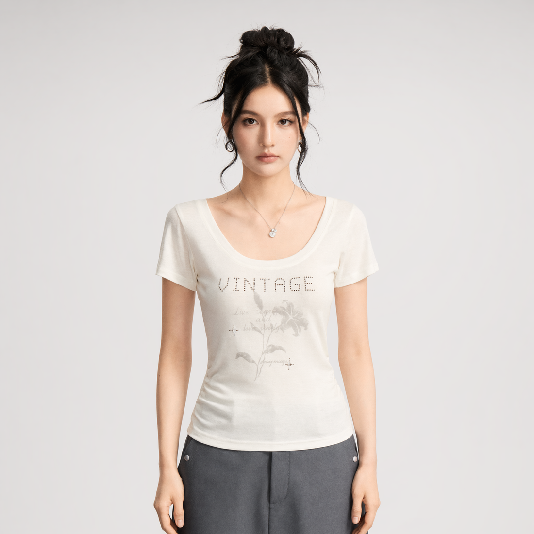 MACYMCCOY Floral U-Neck Tee – T-Shirts &amp; Polos