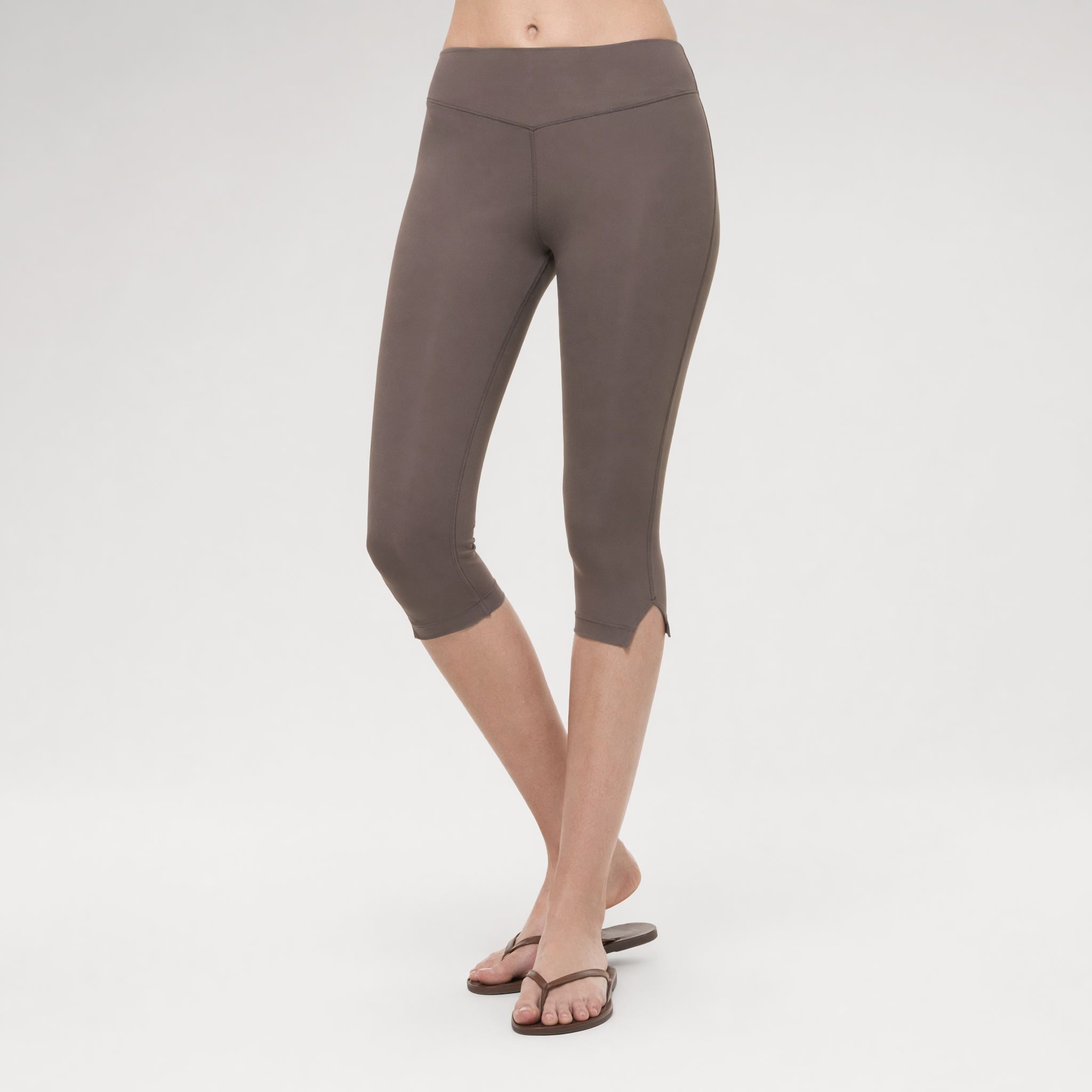Bare-Feel Slit Capri Pants