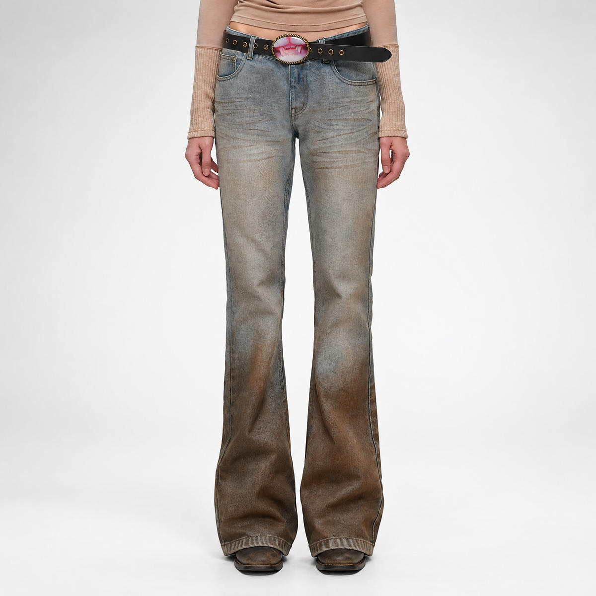 Quần jeans ống loe chuyển màu phong cách vintage