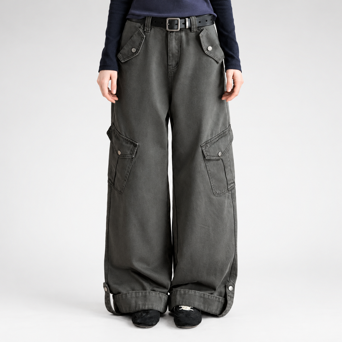 Gewaschene Cargo-Hose aus Baumwolle mit weitem Bein