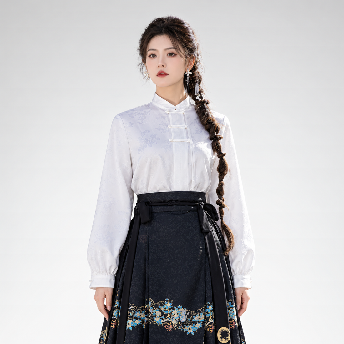 庭院深 Deep Courtyard Brocade Mamian Skirt