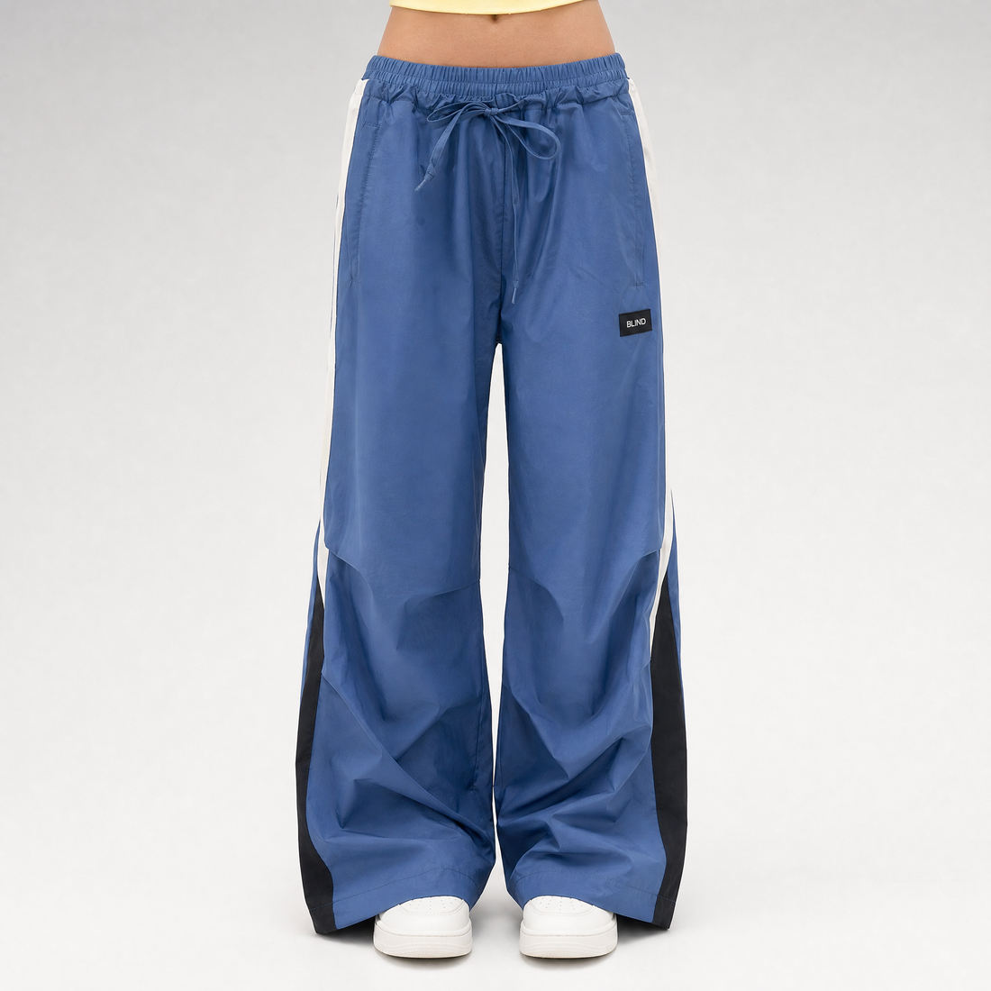 Pleated Contrast Wide-Leg Pants