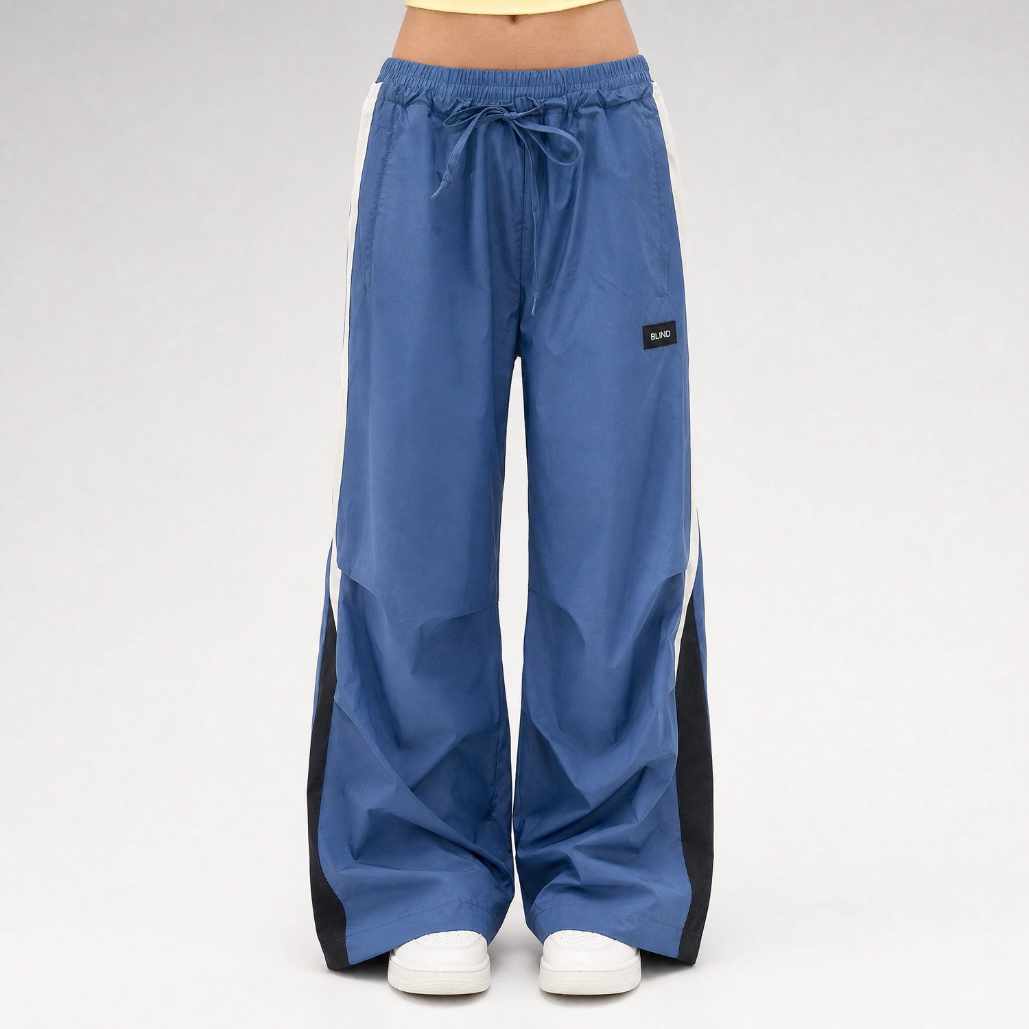 Pleated Contrast Wide-Leg Pants