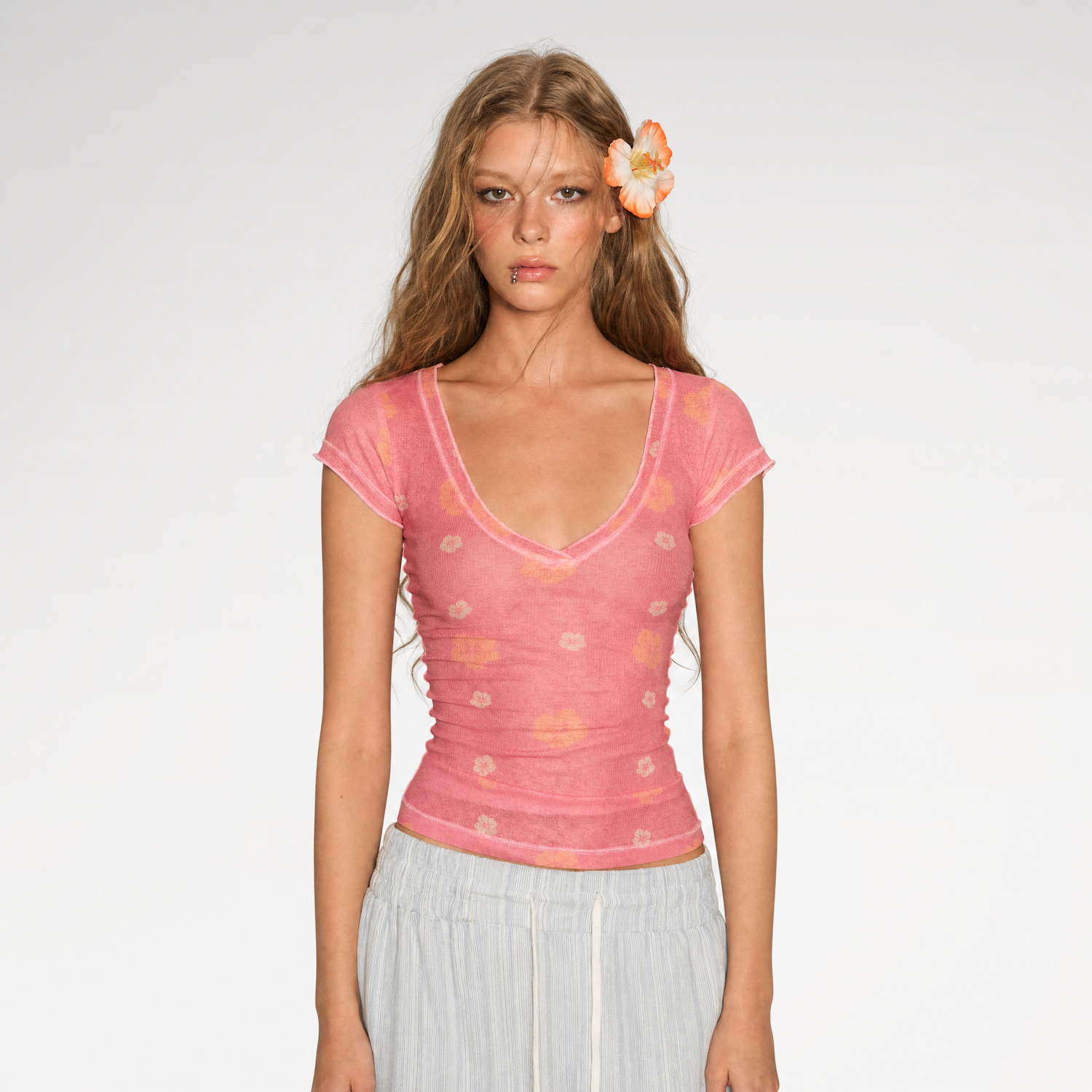 Floral V-Neck Fitted Tee
