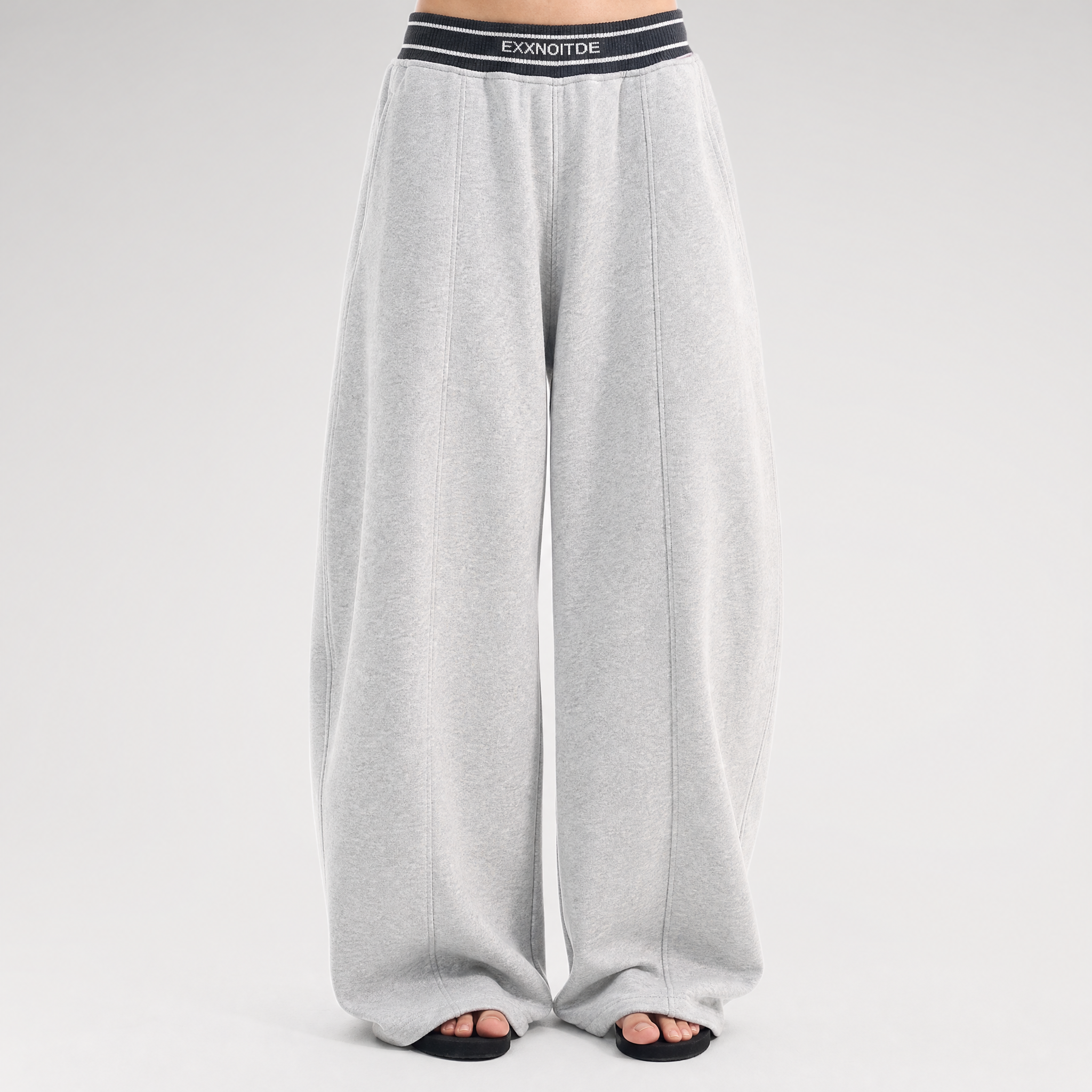 Contrast Ribbed Curved-Leg Sweatpants