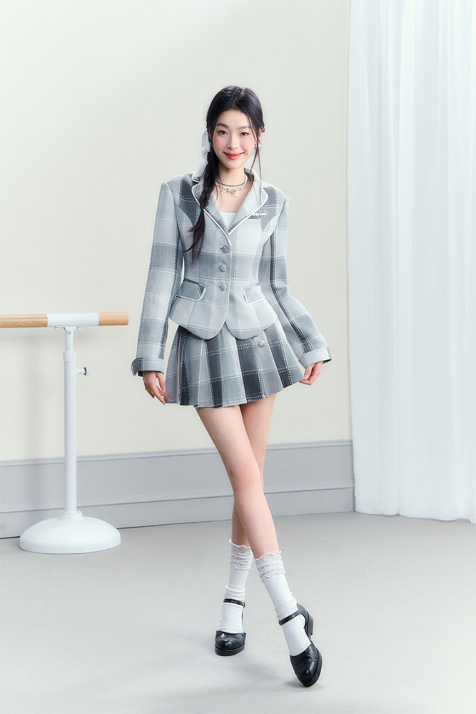 College Striped Blazer &amp; Pleated Skirt Set - CHINASQUAD