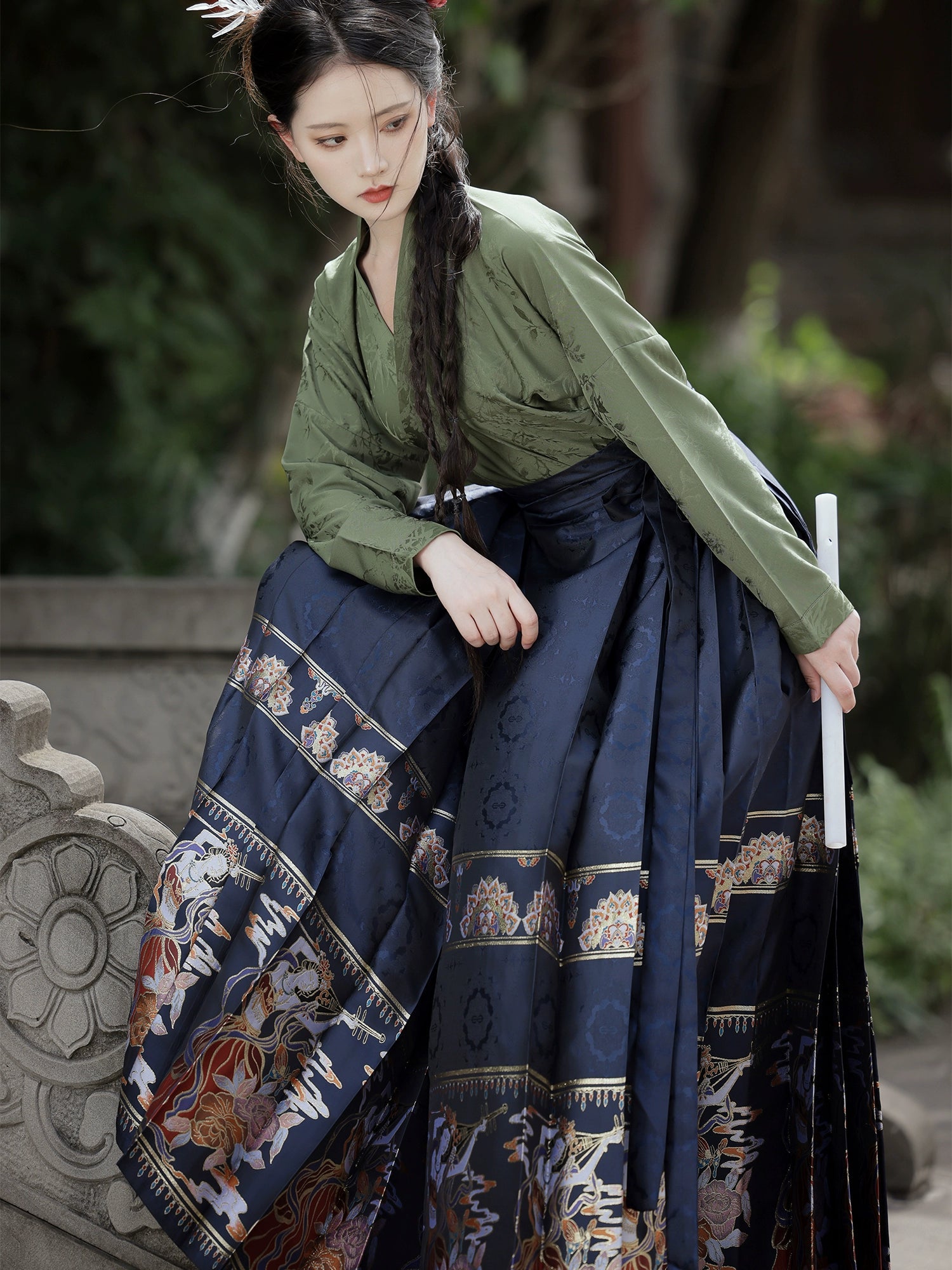 &quot;赵昕冉&quot; Ming-style Horse-face Hanfu Skirt - CHINASQUAD